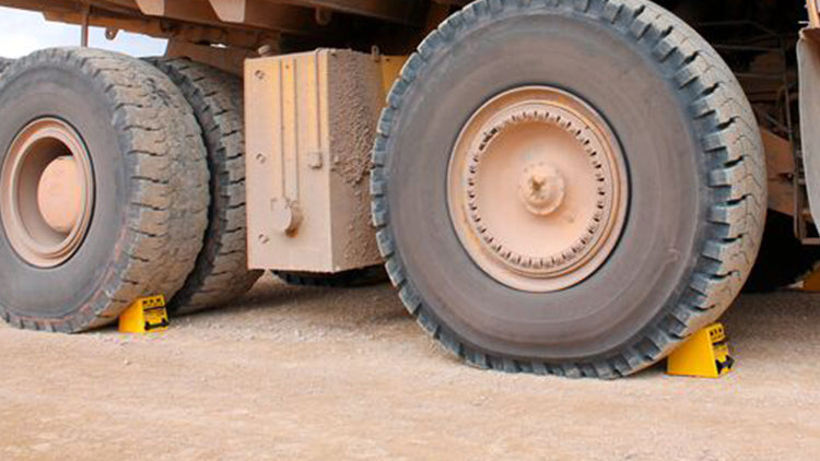 Single Vs. Dual Wheel Chock Systems